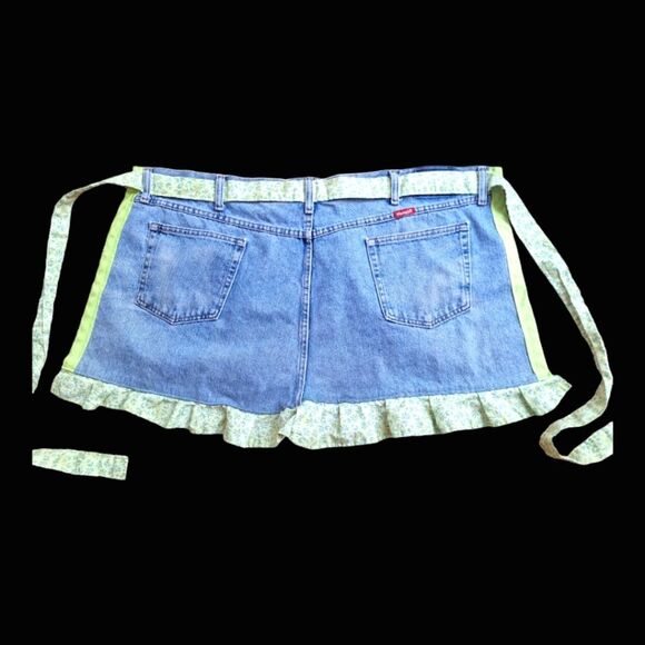 Recycled Upcycled Repurposed Wrangler Jeans Apron Pockets BBQ chef Waist Tie - Picture 11 of 11